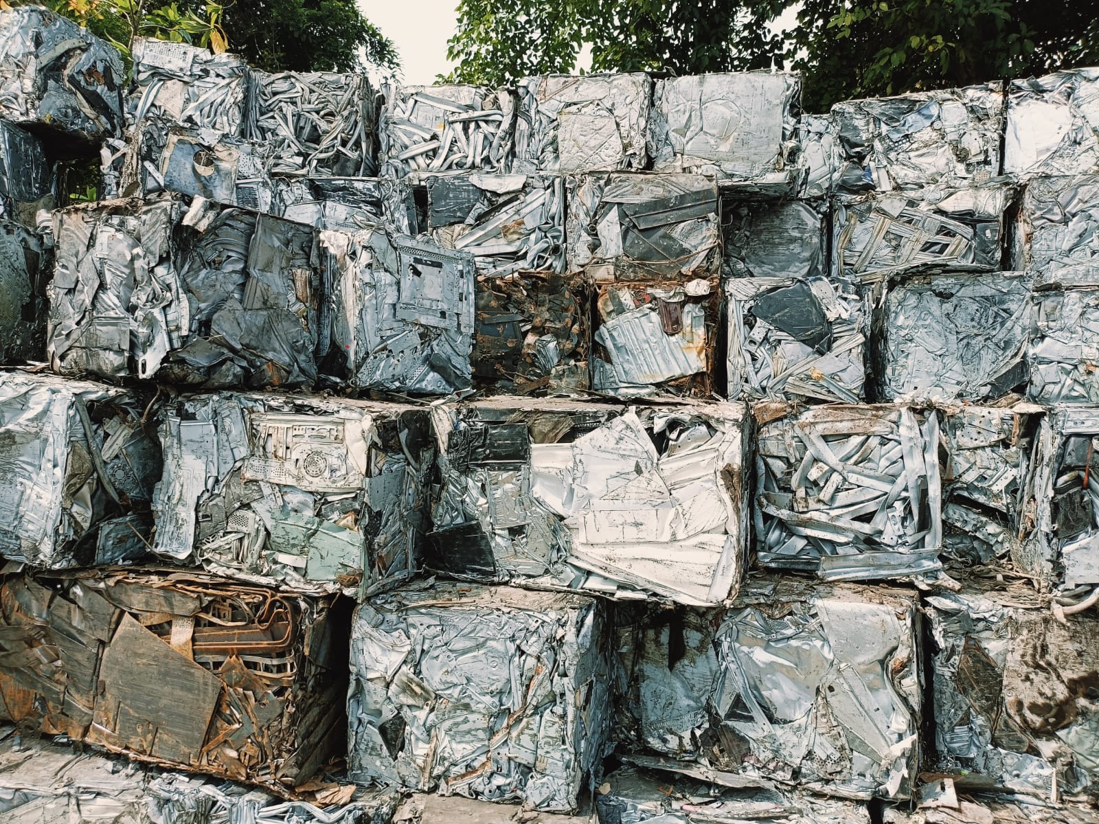 b740a73b-a275-46b7-9a77-baf8d2c6013b